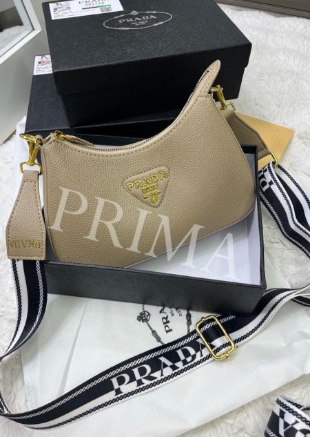 حقيبة برادا كروس بودي فل باكج مختومة قاعدة 24 سم